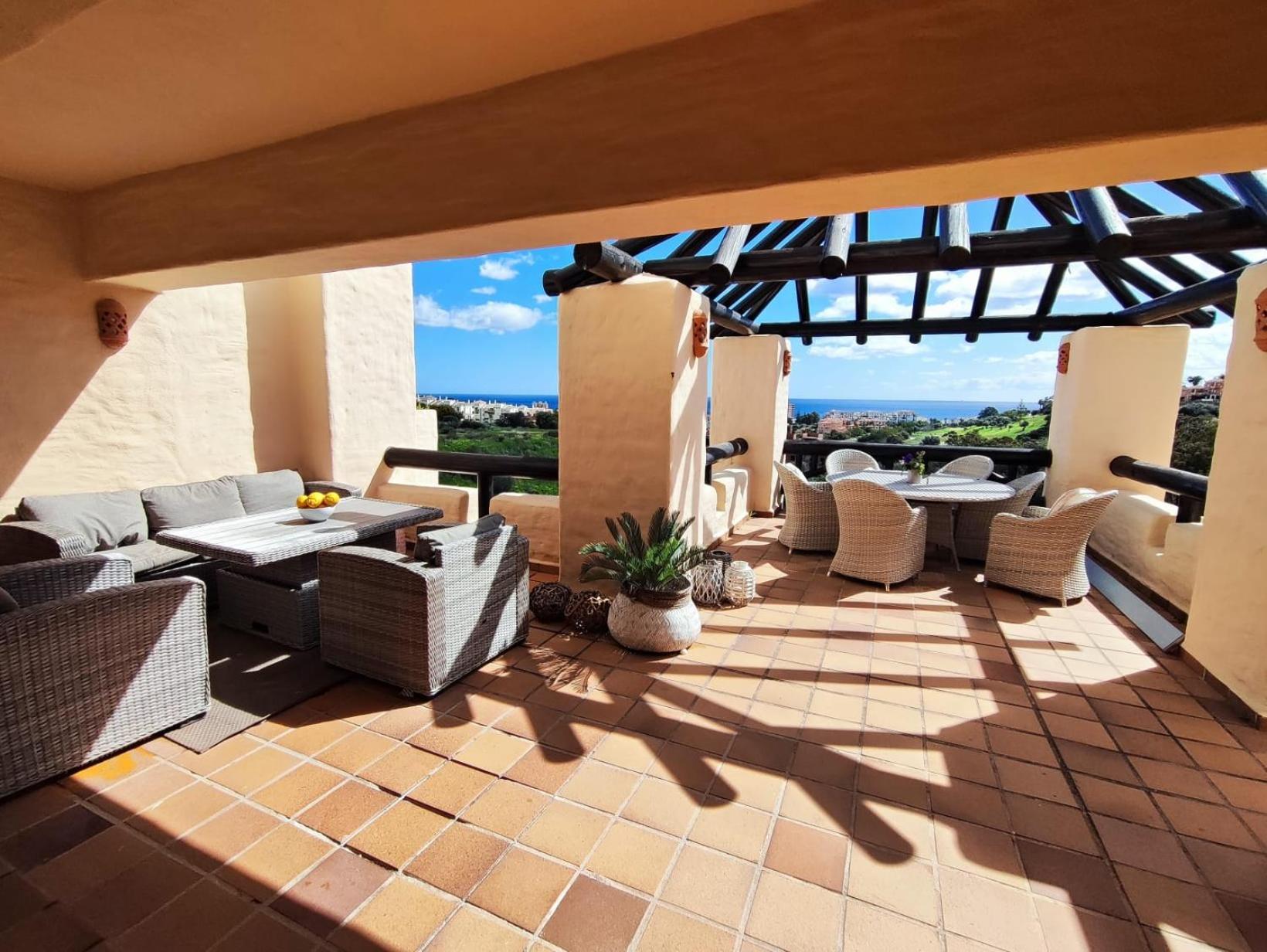 شقة 15 First Line Penthouse With Wonderful Seaview Near Duquesa Golf Manilva Andalucia المظهر الخارجي الصورة